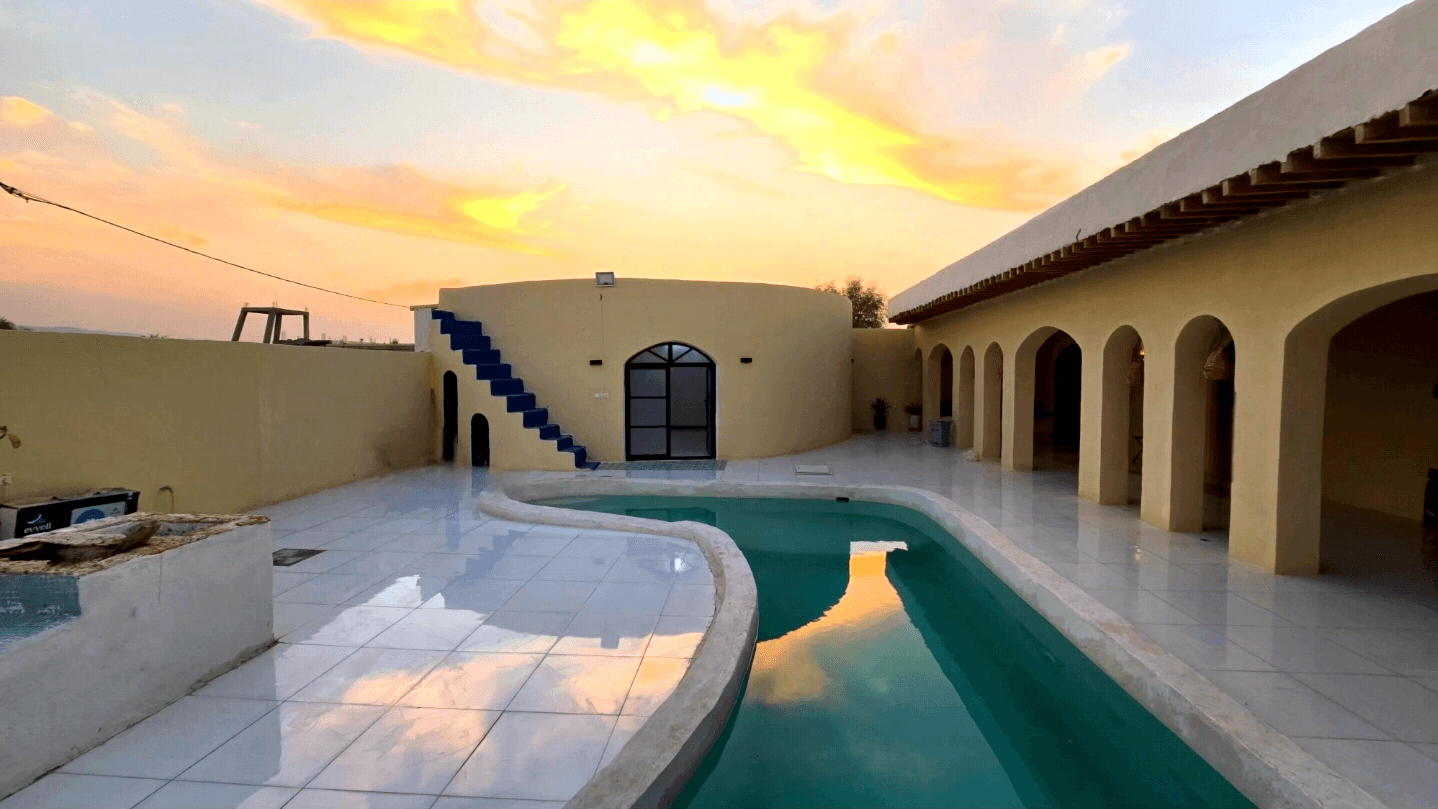 اجاره ویلا با استخر روباز آبسرد در سهیلی قشم - 4 خواب 