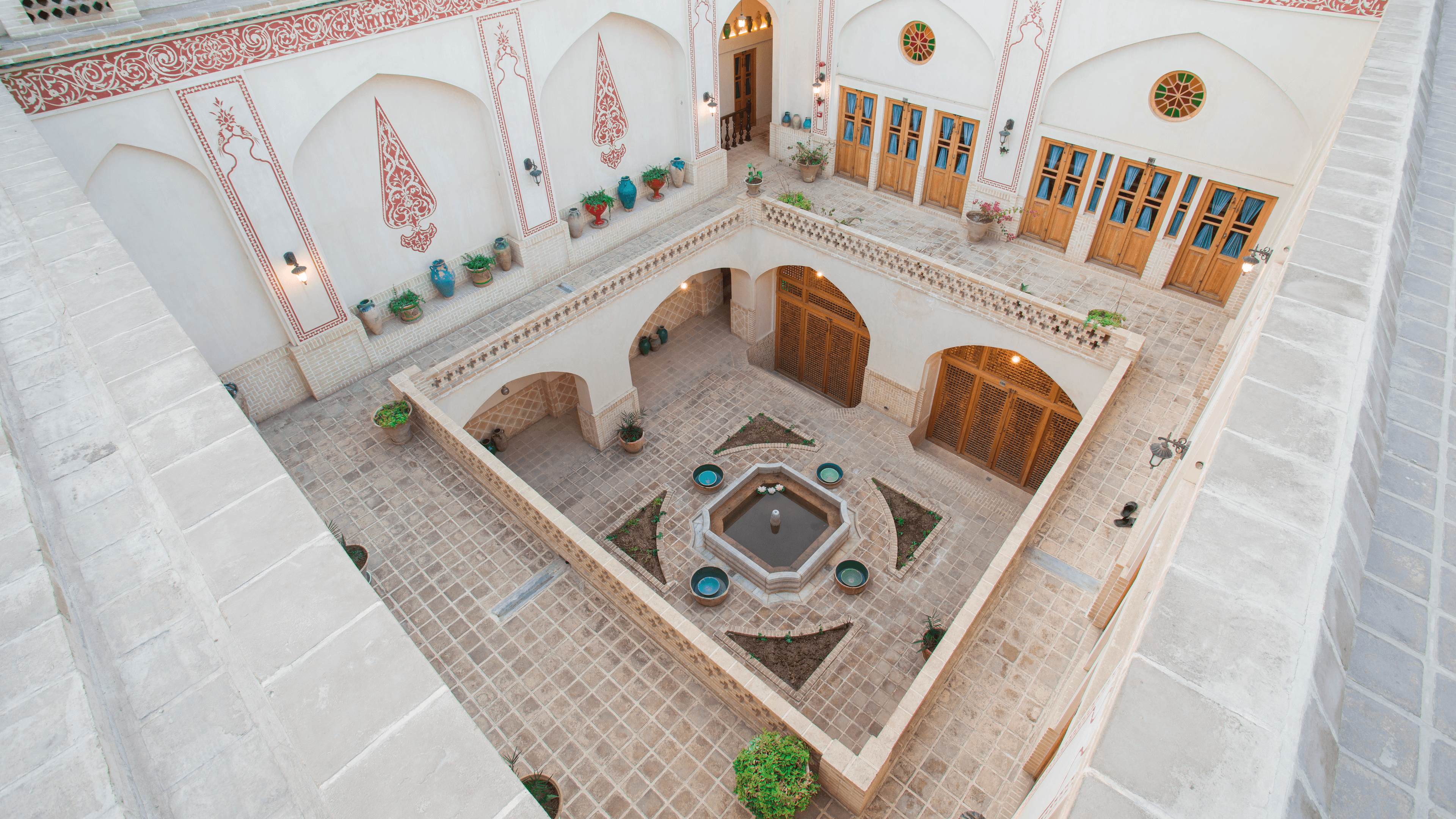 بوتیک هتل سنتی در کاشان - گلبام