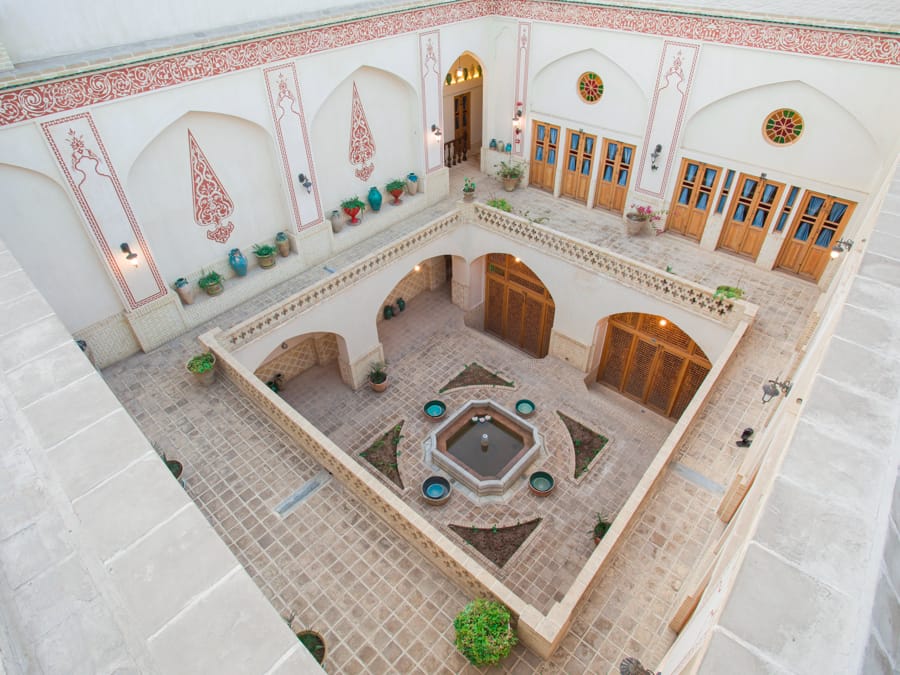 بوتیک هتل سنتی در کاشان - گلبام
