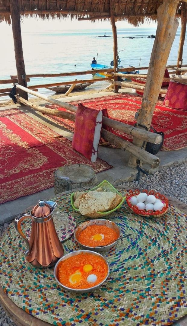 اجاره بومگردی ساحلی کف خواب در پارسیان
