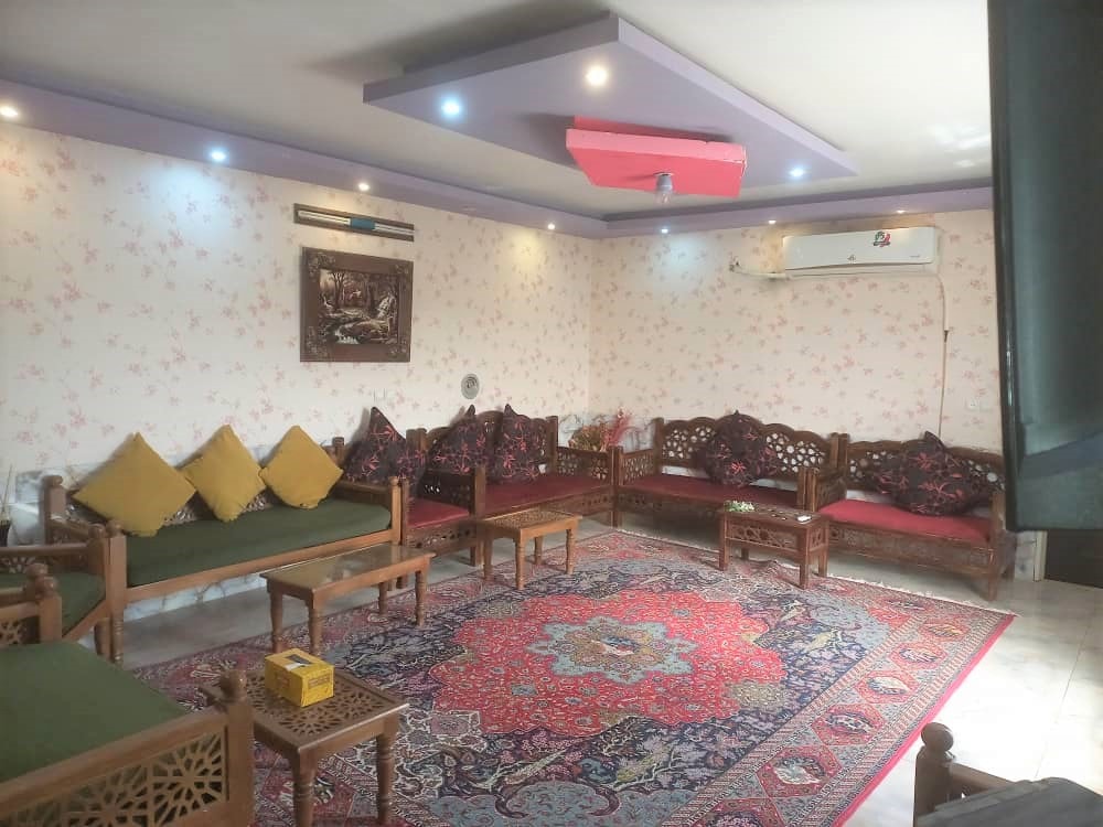 اجاره ویلا استخر روباز در اصفهان - حیدرآباد