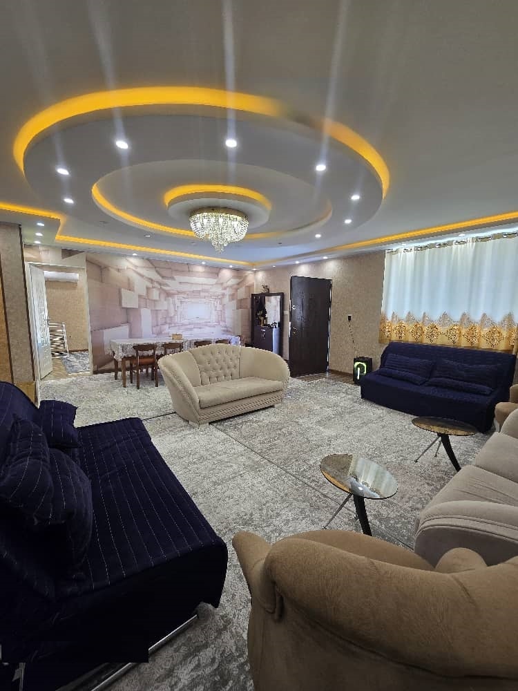 اجاره باغ با استخرسر پوشیده آبگرم در پردیس صدرا