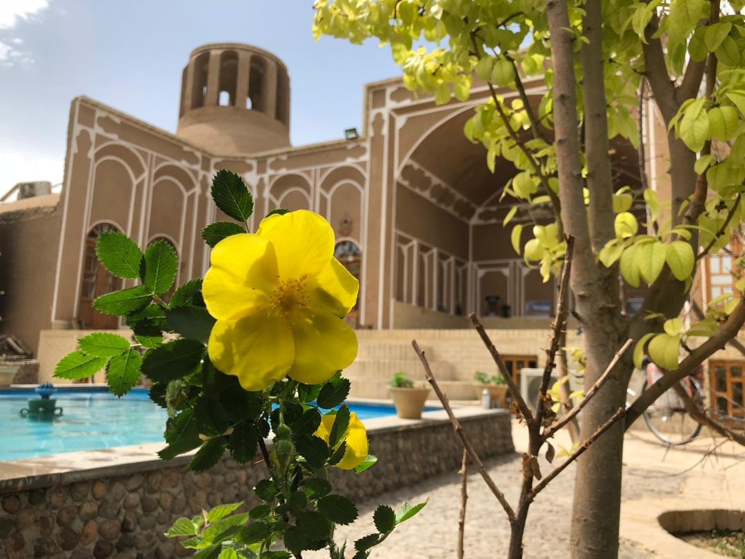 اجاره بوم گردی سنتی در مهریز یزد | جهانگرد 7 چهارتخته