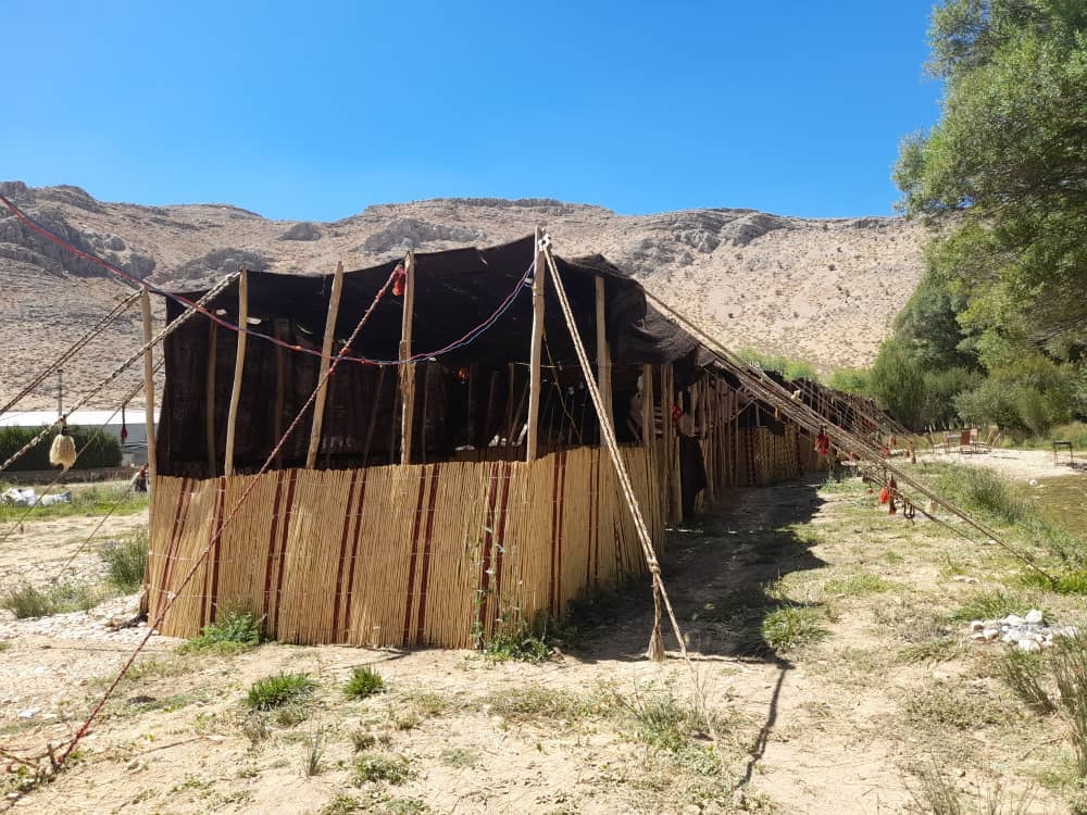 اجاره چادر عشایری بزرگ در شش پیر سپیدان - کوچک