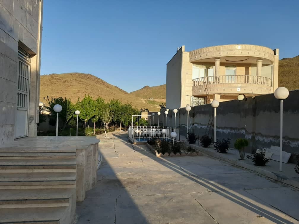 اجاره ویلا دوبلکس کوهستانی در حسین اباد اراک