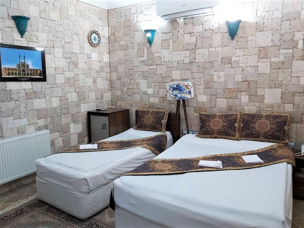 اجاره هتل سنتی در مهدی یزد - 3 تخت