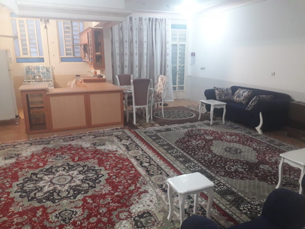 اجاره  آپارتمان مبله در میدان امام حسین یزد 