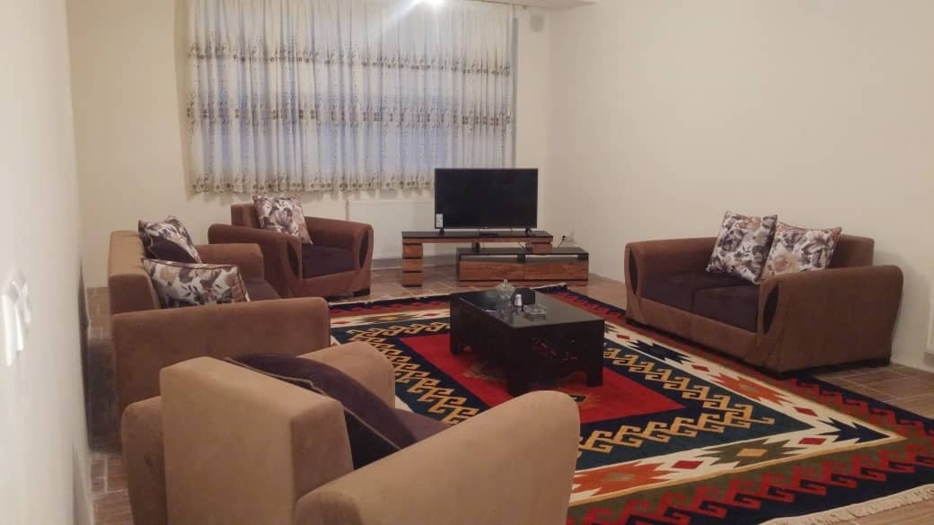اجاره آپارتمان اجاره ای دو خواب در هفت تنان شیراز_2