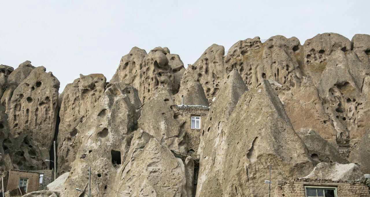 اجاره اقامتگاه صخره ای - کندوان جکوزی دار