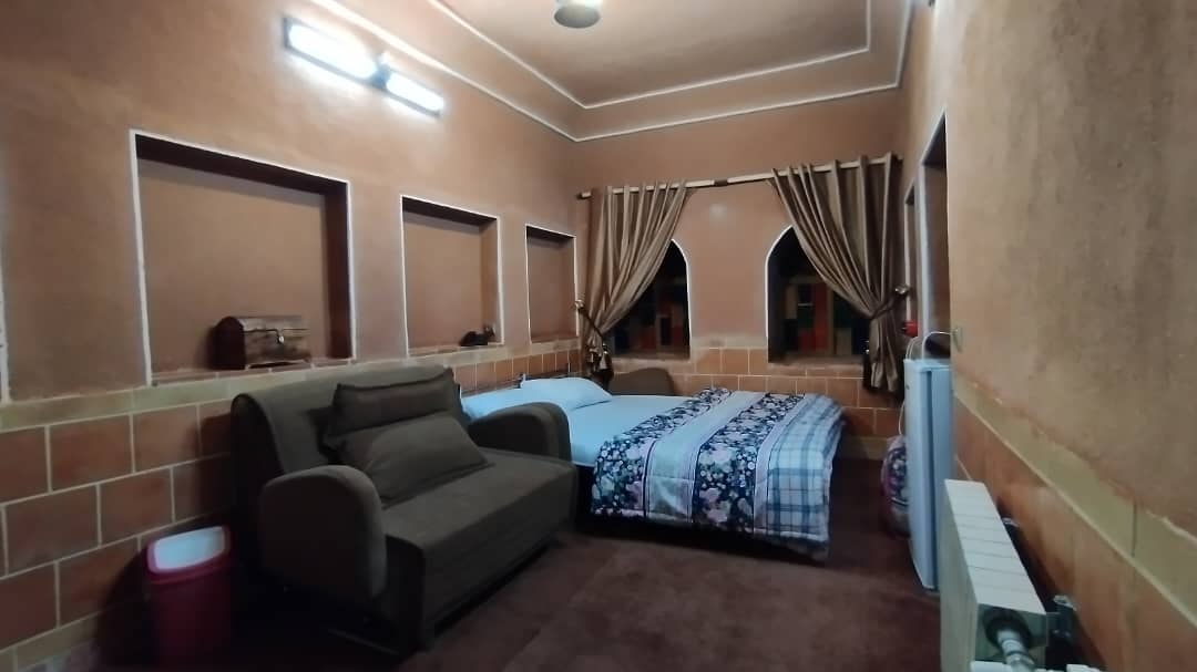 اجاره اتاق بومگردی در نراق  - 2