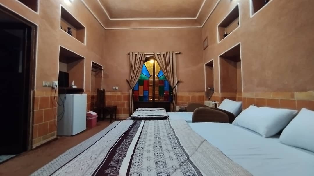اجاره اتاق بوم گردی در نراق مرکزی - 3