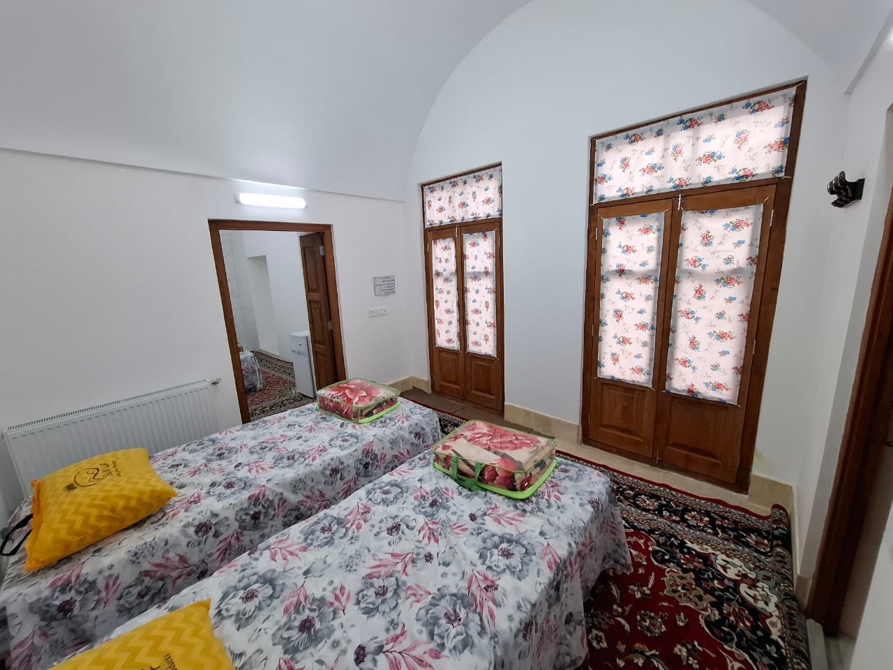 اجاره اتاق بوم گردی مستر در خیابان امام خمینی یزد - سه