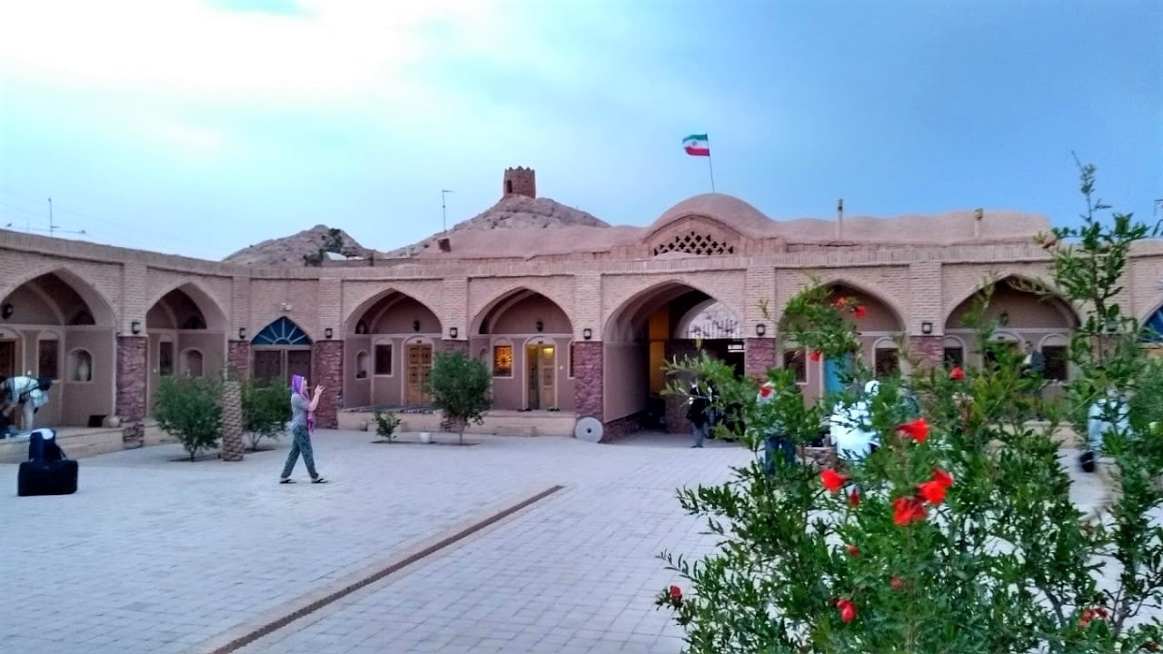 اجاره کاروانسرا کویری در انارک اصفهان - 18