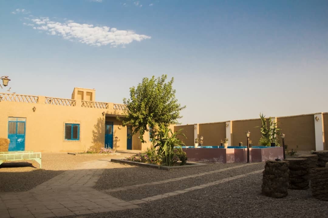 اجاره اقامتگاه سنتی در حسن آباد طبس