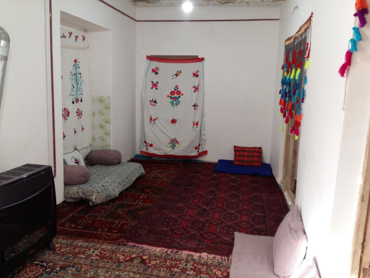 اجاره بومگردی سنتی در روئین اسفراین 