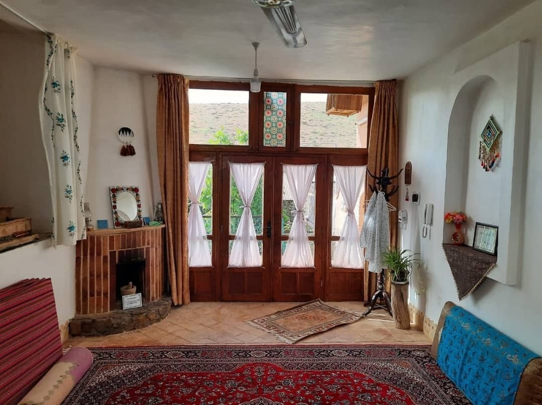 اجاره خانه روستایی در تشنیز شلمزار - شاه نشین