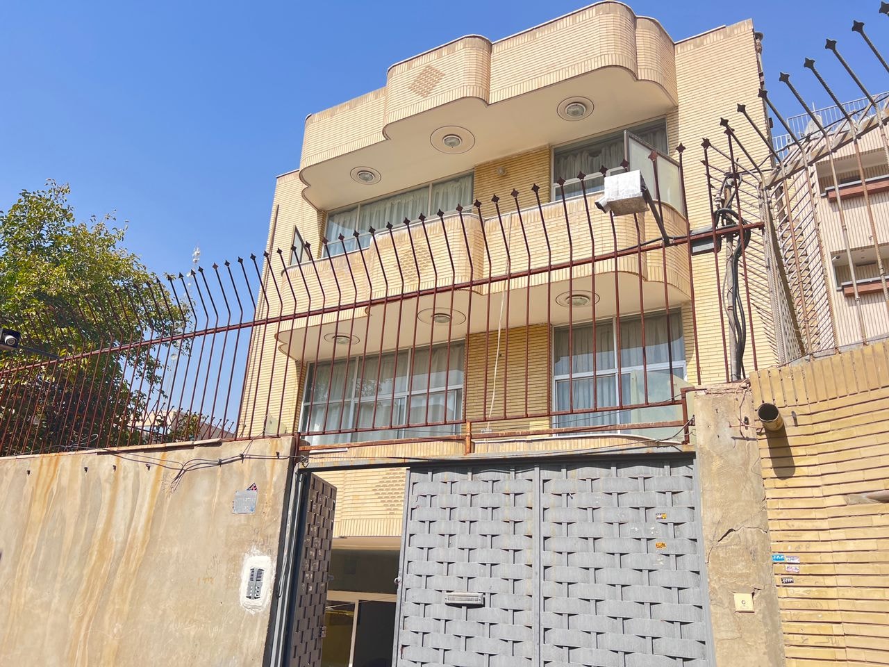 منزل مبله در خیابان کاشانی اصفهان - طبقه دوم