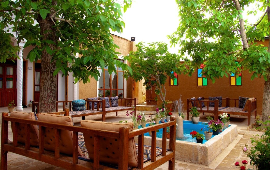اجاره بومگردی سنتی در شهدا اقلید - گوشواره