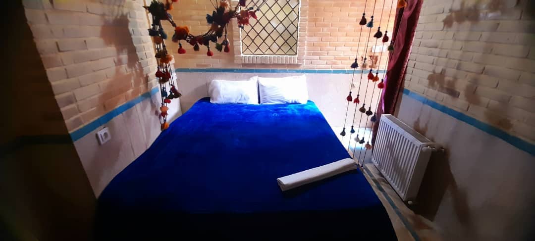 اجاره اتاق بومگردی دو تخته مستر دار در شیراز - درب شیخ