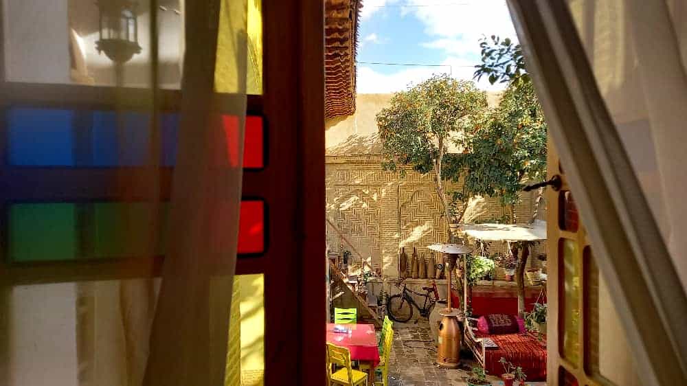 رزرو اقامتگاه بومگردی دو تخته مستردار در شیراز - قهر و آشتی