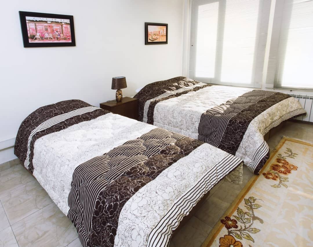 اجاره هتل آپارتمان 6تخته چهارخواب طبقه دو در آزادی تبریز - واحد 4