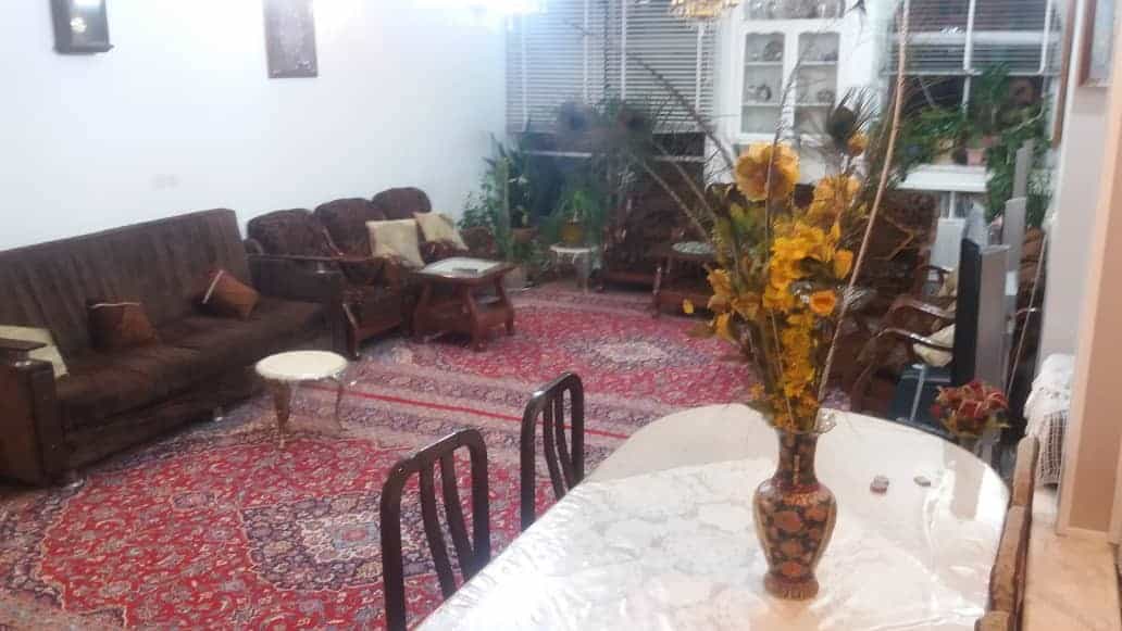 اجاره منزل مبله در جمهوری اصفهان -دوخوابه طبقه اول