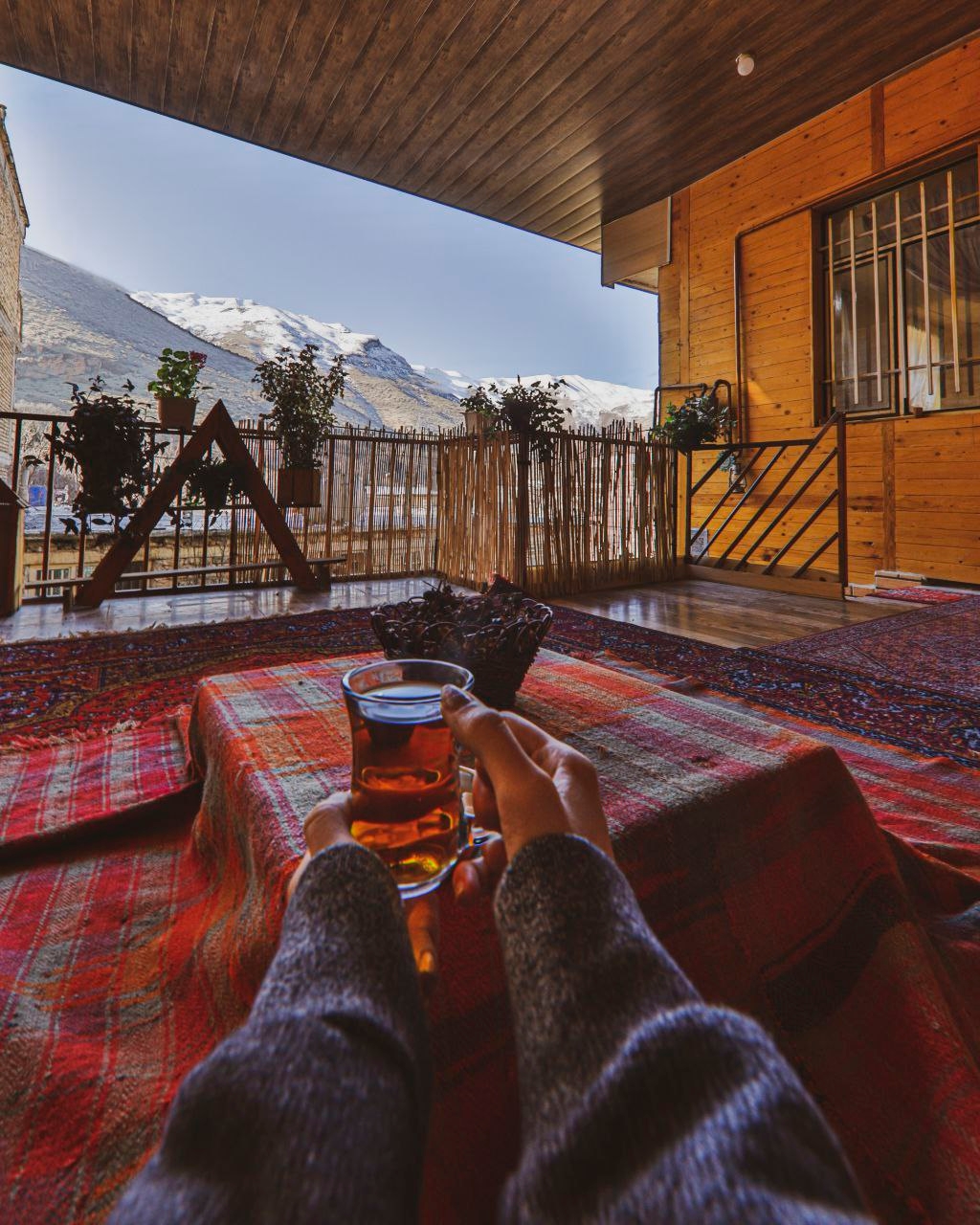 اجاره منزل مبله چوبی در خانقاه پاوه-دوخوابه طبقه اول