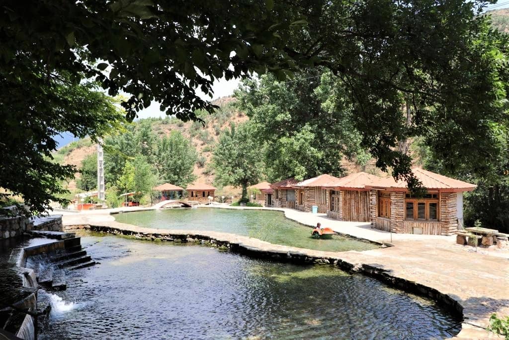 رزرو کلبه چوبی درباغ تفریحی دیوچشمه پول