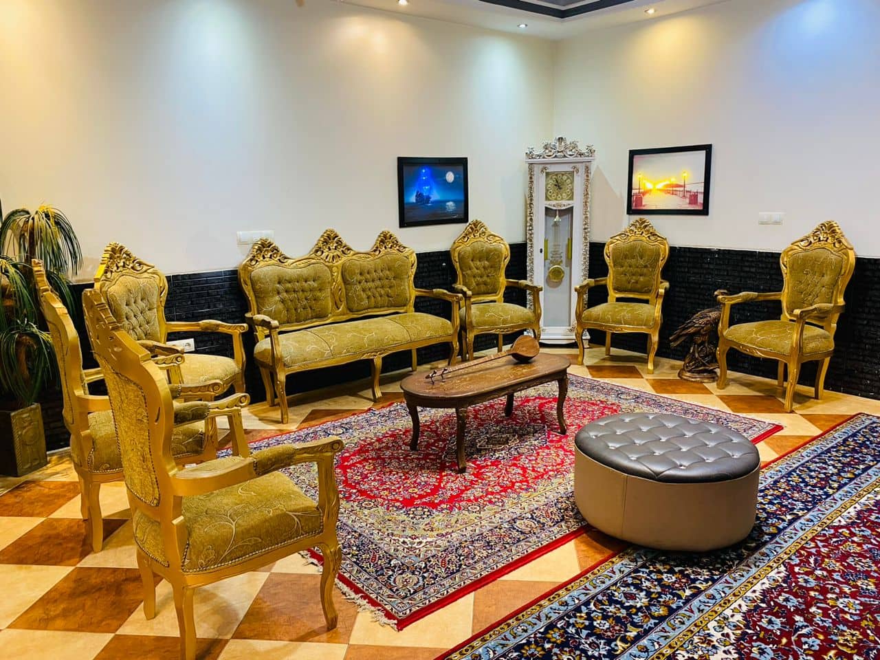 اجاره ویلا با استخر سرپوشیده آبگرم و روباز در حومه شیراز