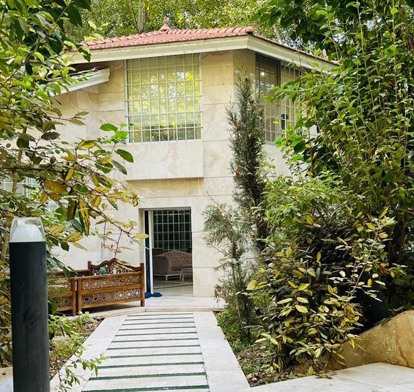 اجاره ویلا باغ دوبلکس با استخر سرپوشیده آبگرم در باغبهادران - نزدیک رودخانه