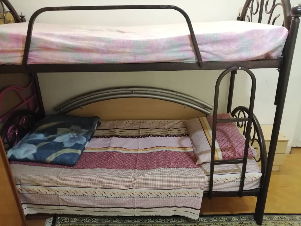 رزرو اتاق 4 تخته در فخررازی مرکز تهران - 26 متری طبقه ی اول