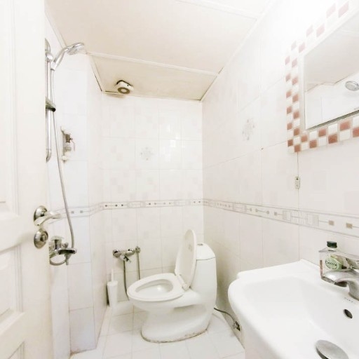 اجاره آپارتمان مبله یک خوابه درپاسداران - شمال شرق-طبقه ی چهارم