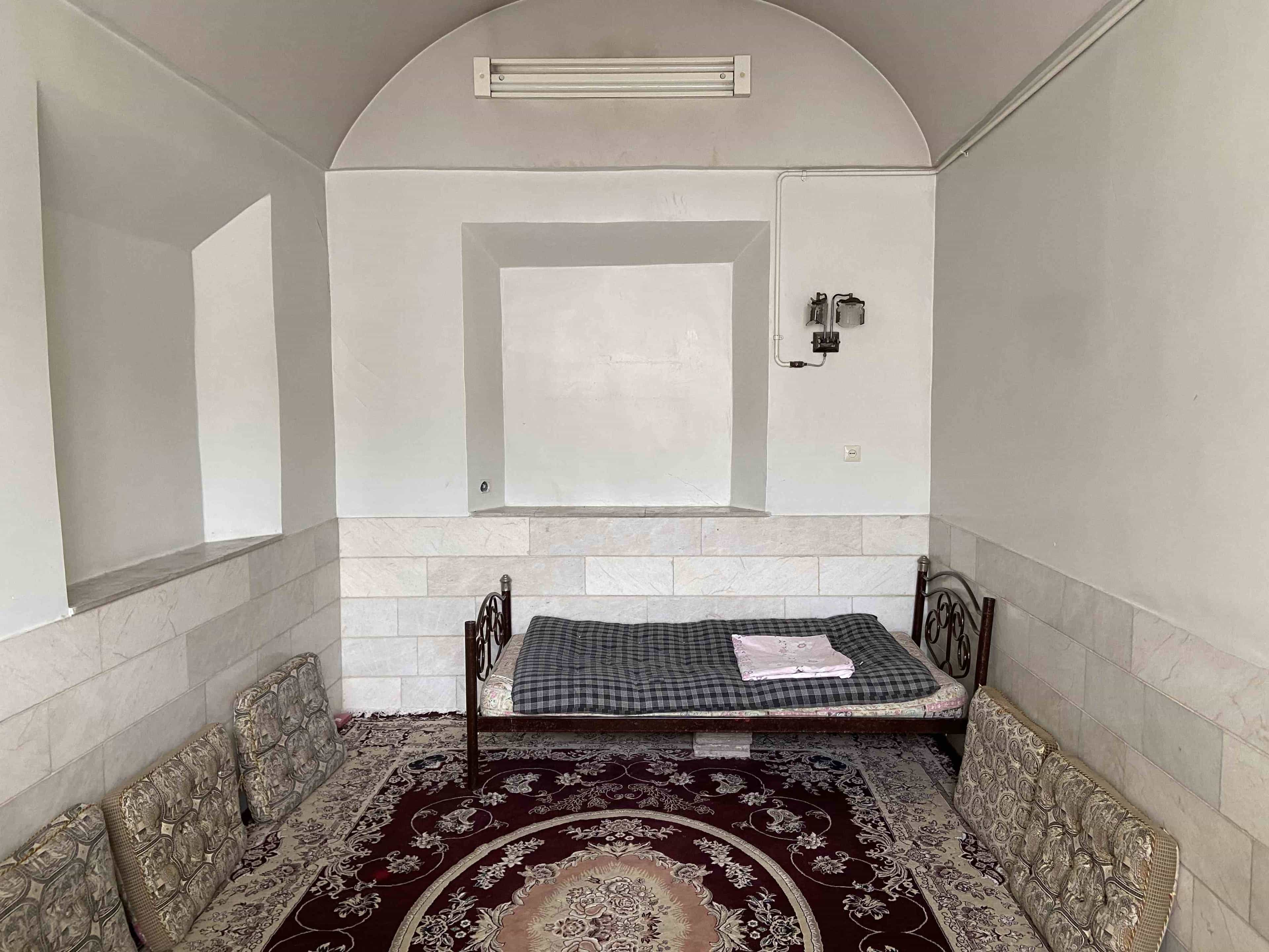 اجاره سوئیت تمیز درقیام یزد