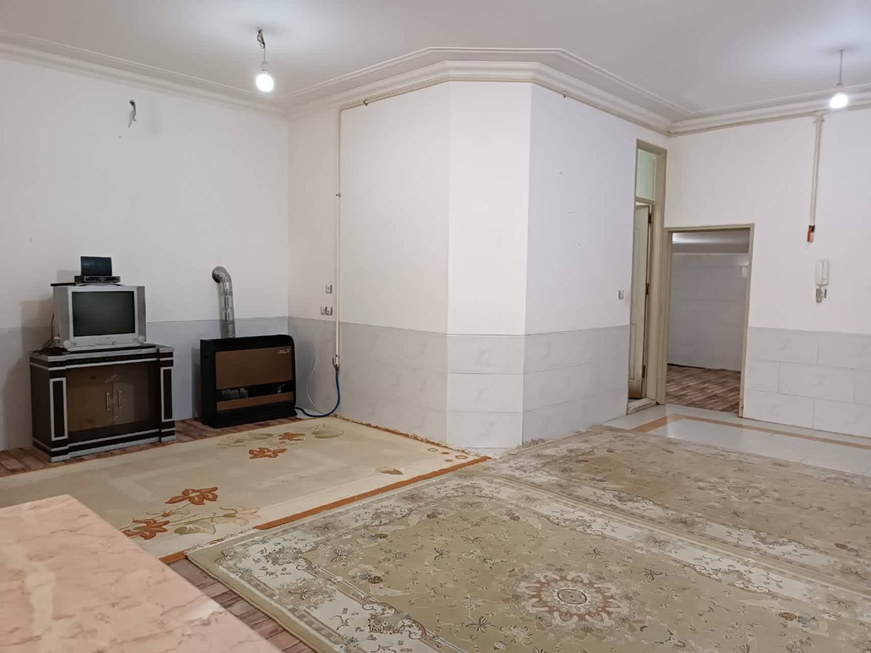 اجاره منزل دوخواب در پاسداران - 120 متری