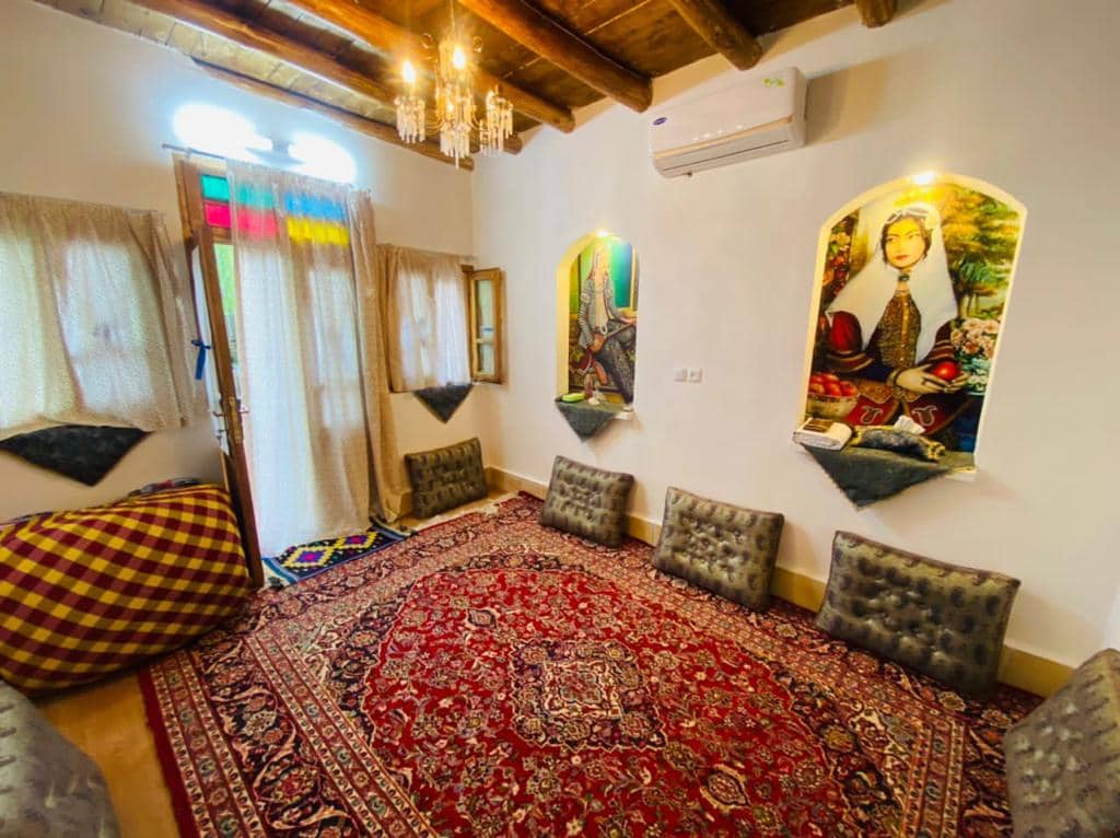 اجاره اتاق بومگردی در باغستان نطنز- گوهربانو