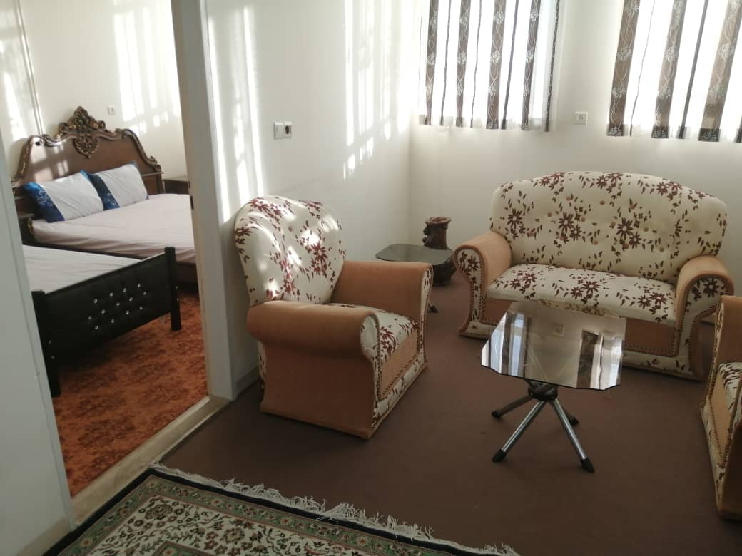 اجاره روزانه آپارتمان مبله یک خوابه در صفاییه یزد-طبقه دوم