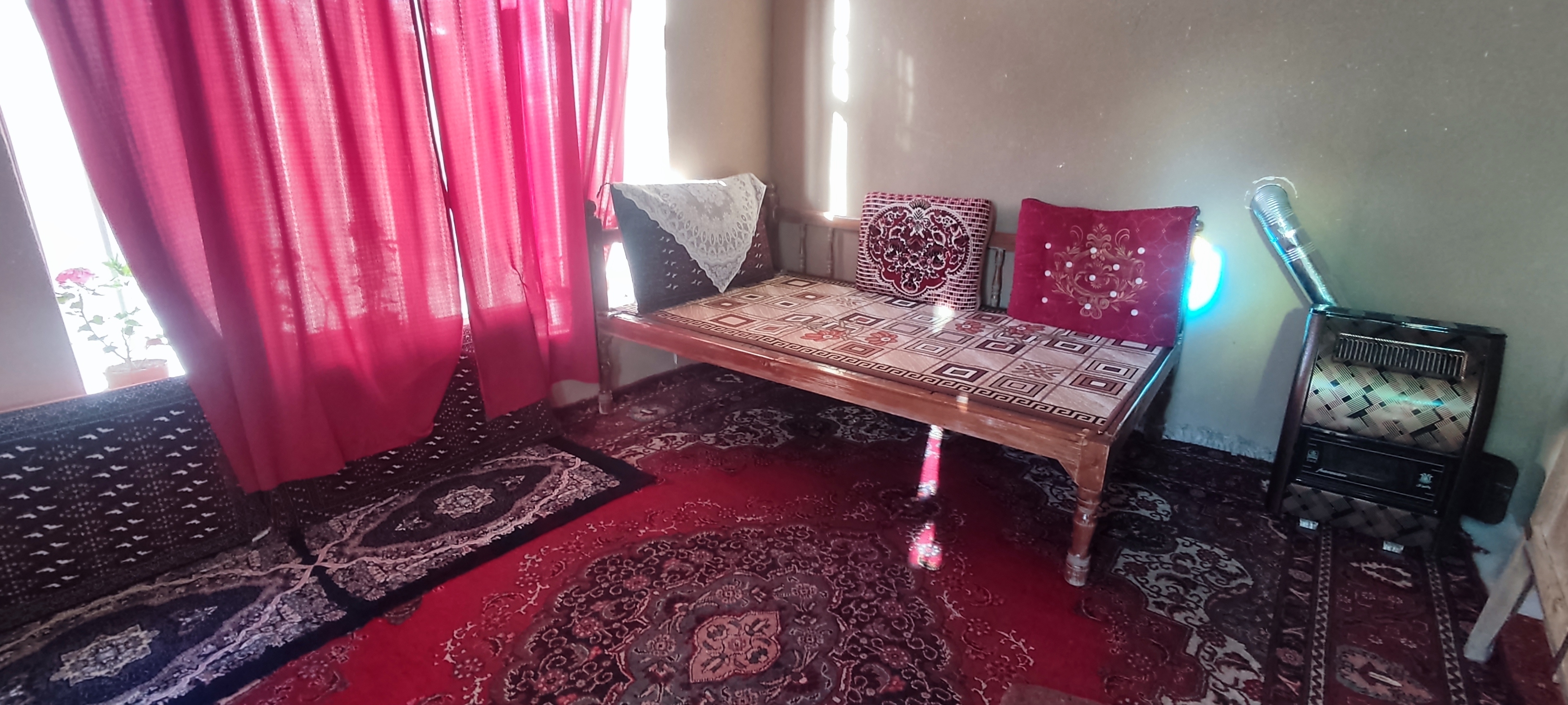 اجاره اتاق سنتی در باقرآباد _ اتاق عمه هاجی2