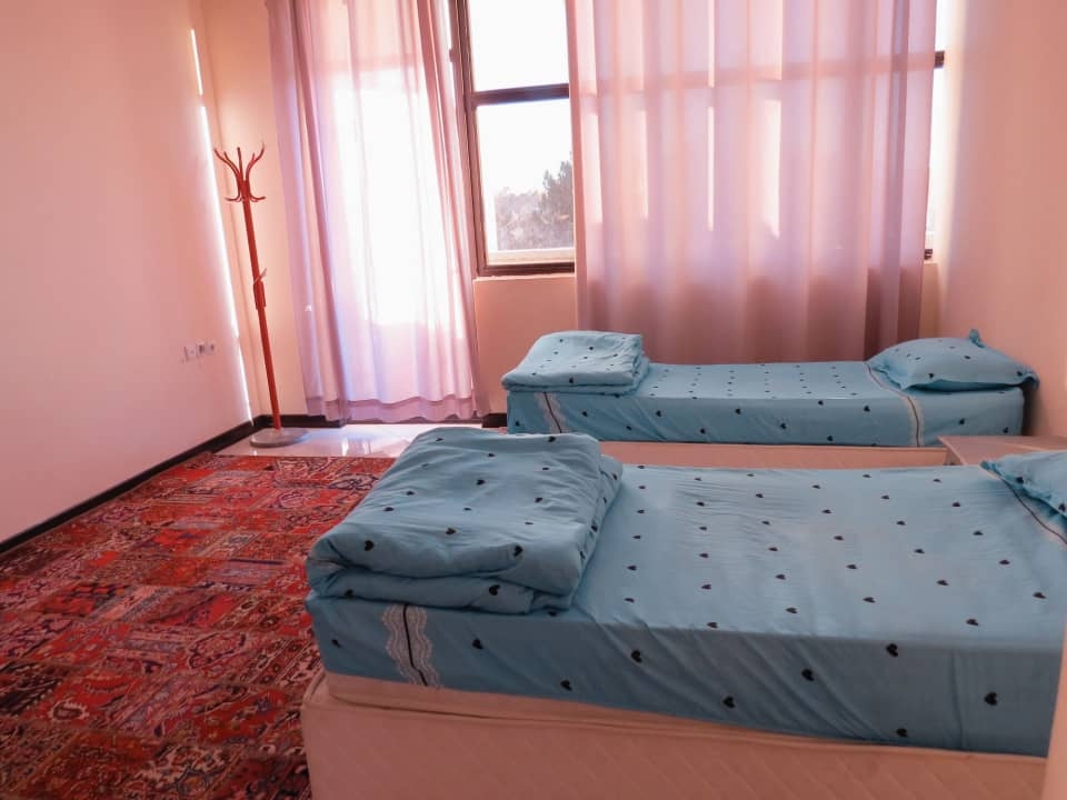 اجاره آپارتمان مبله در ابو حامد کرمان - سه خوابه