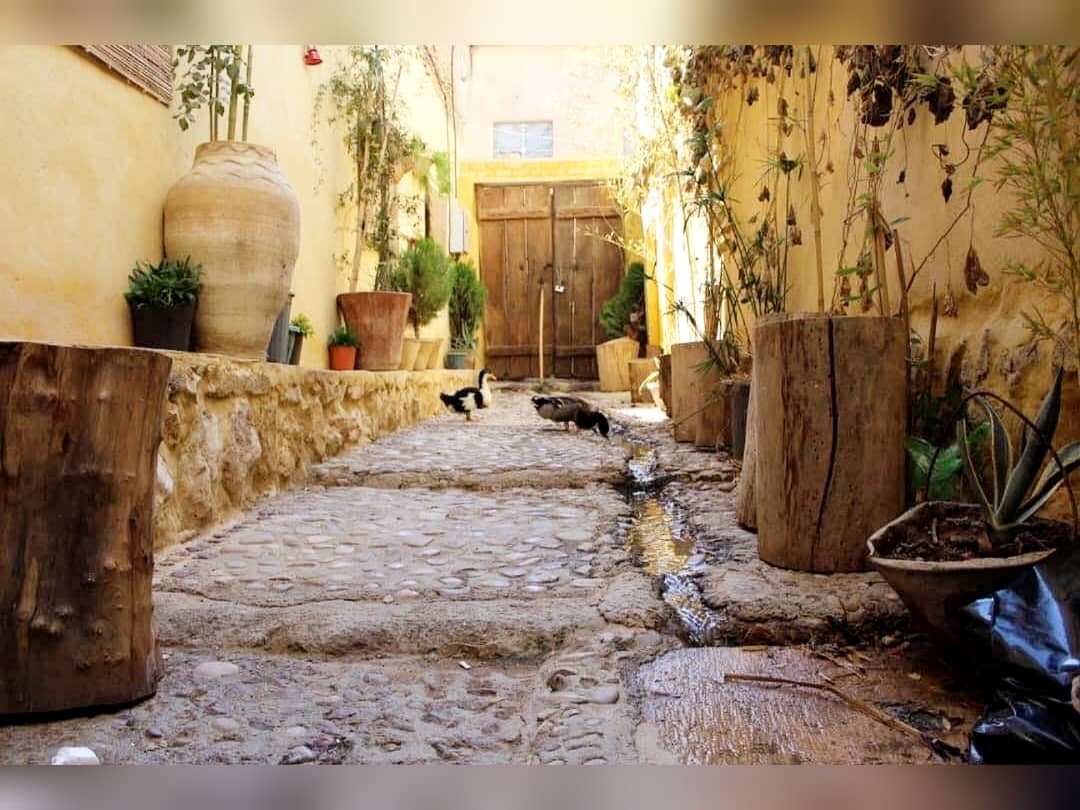 اجاره اتاق بومگردی سنتی در شیراز