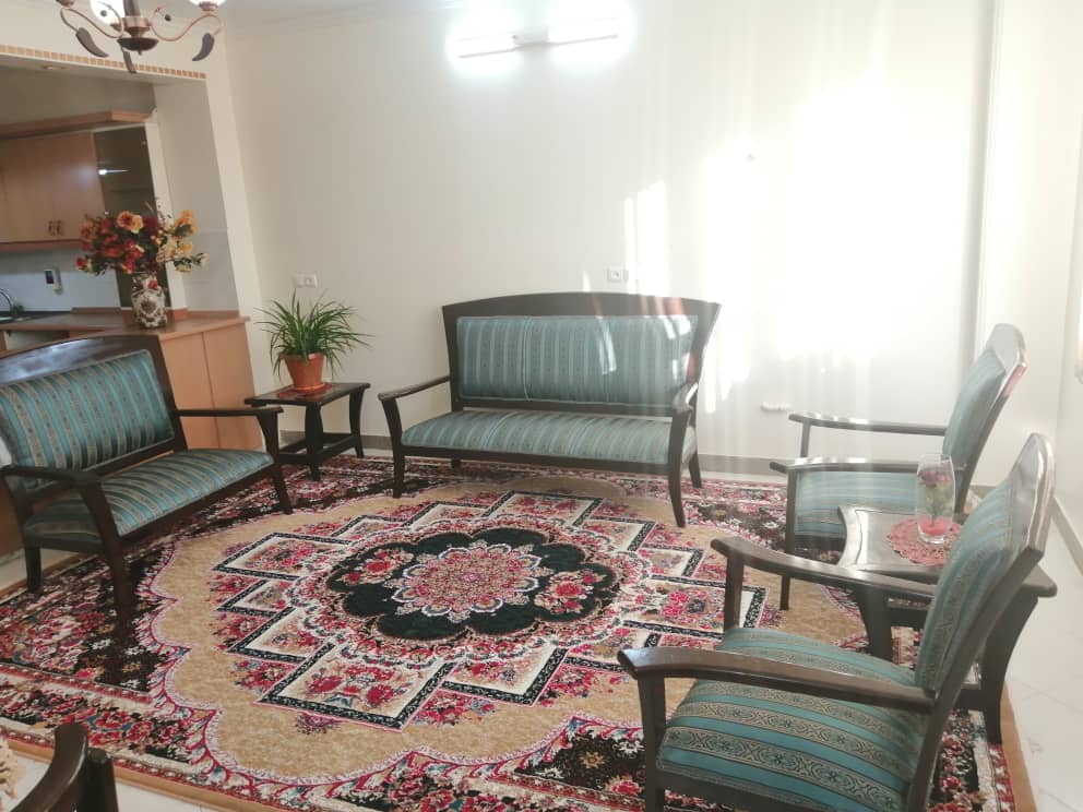 اجاره منزل مبله در چهارباغ اصفهان-دوخوابه طبقه اول