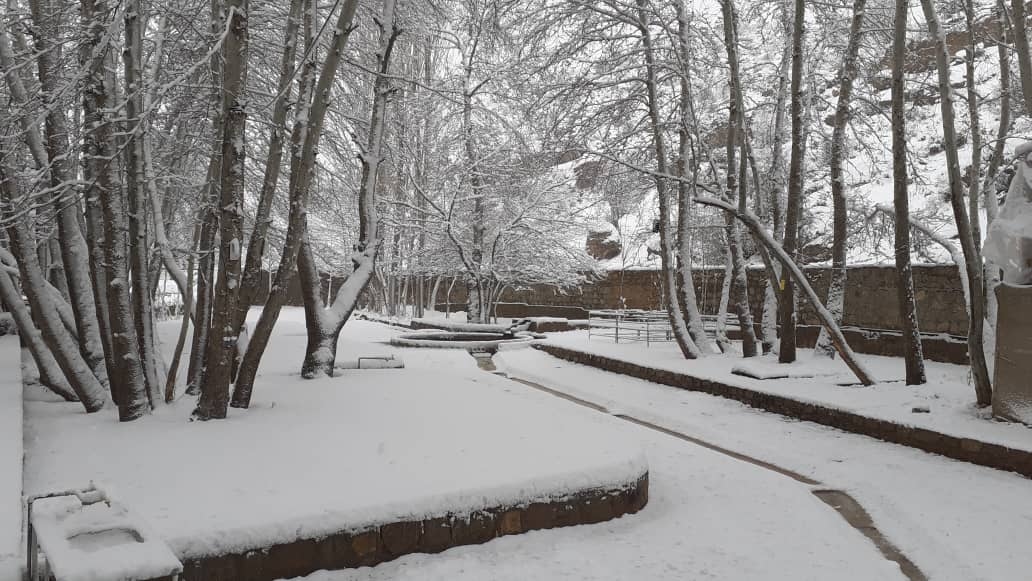 اجاره کلبه باغ سنتی در پسکوهک شیراز