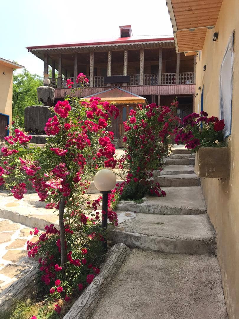 اجاره کلبه چوبی جنگلی در کندلات رستم آباد