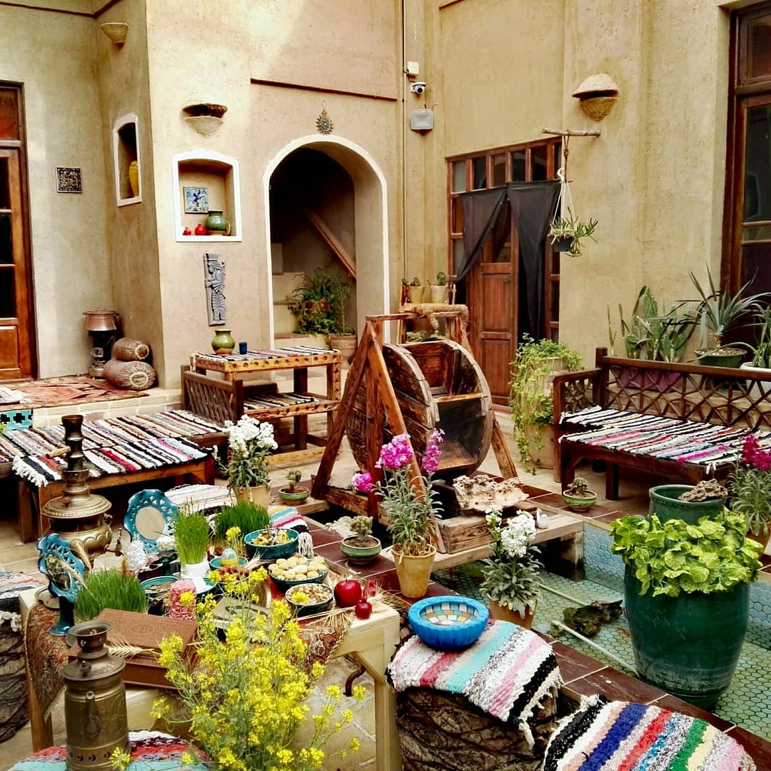 اجاره اقامتگاه بومگردی در خور