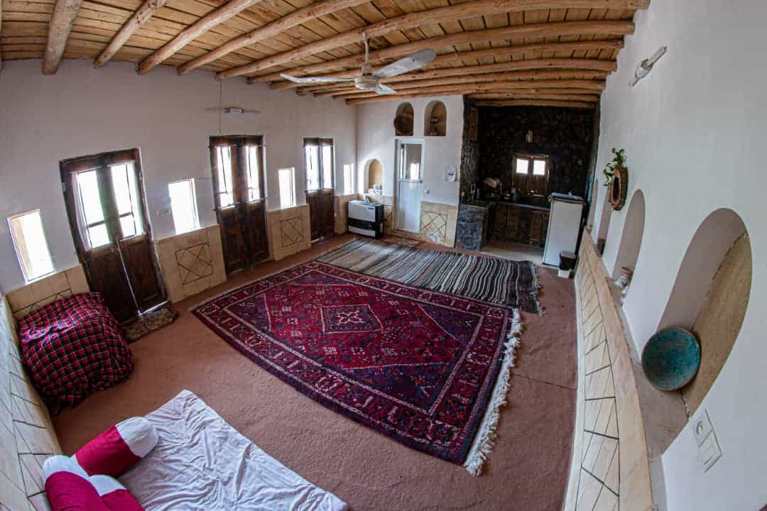 اجاره اقامتگاه بومگردی در بَرزُک کاشان - گل محمدی