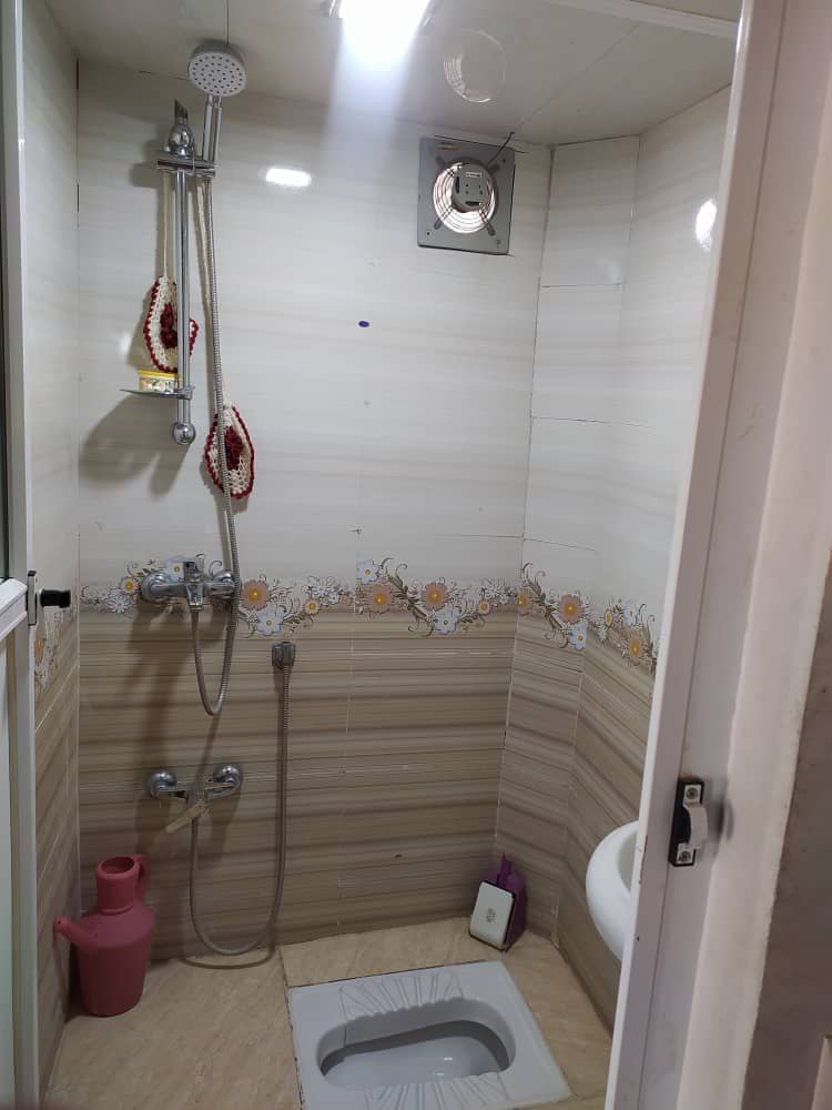 اجاره اقامتگاه بومگردی در بَرزُک کاشان - گل محمدی