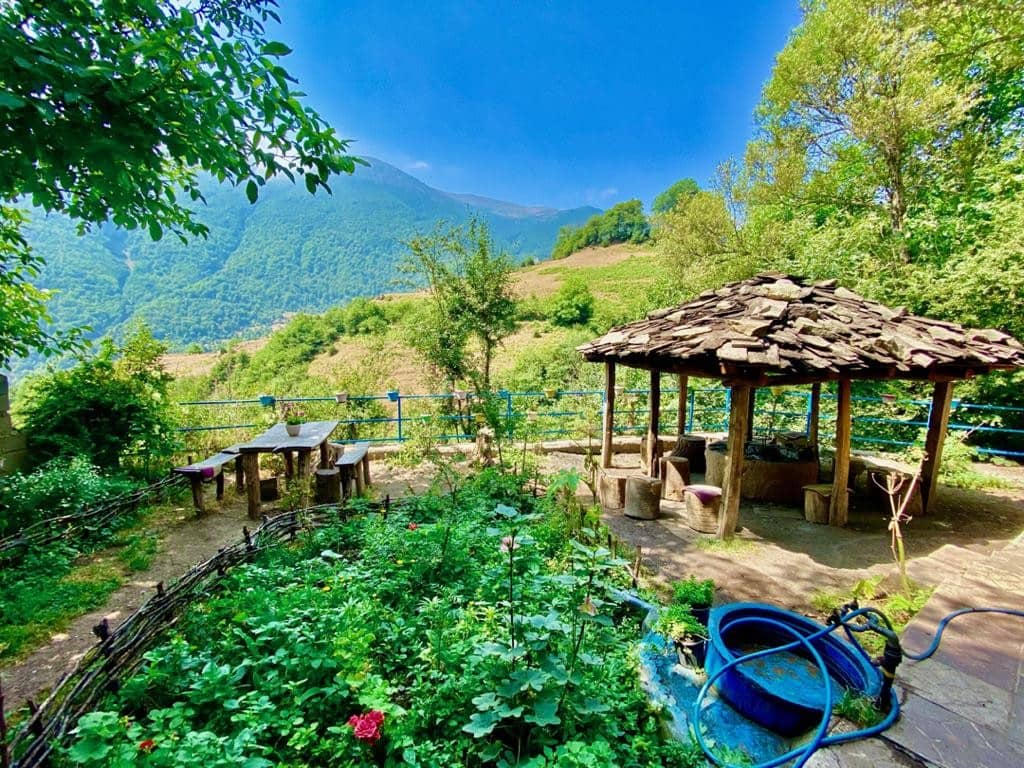 اجاره اقامتگاه بومگردی جنگلی در فشکور مرزن آباد - چالوس