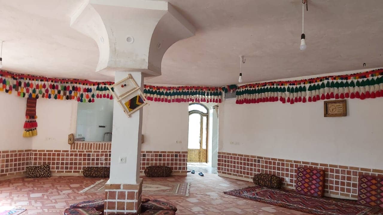 اجاره اتاق سنتی بدون خواب در فیروزآباد -همکف