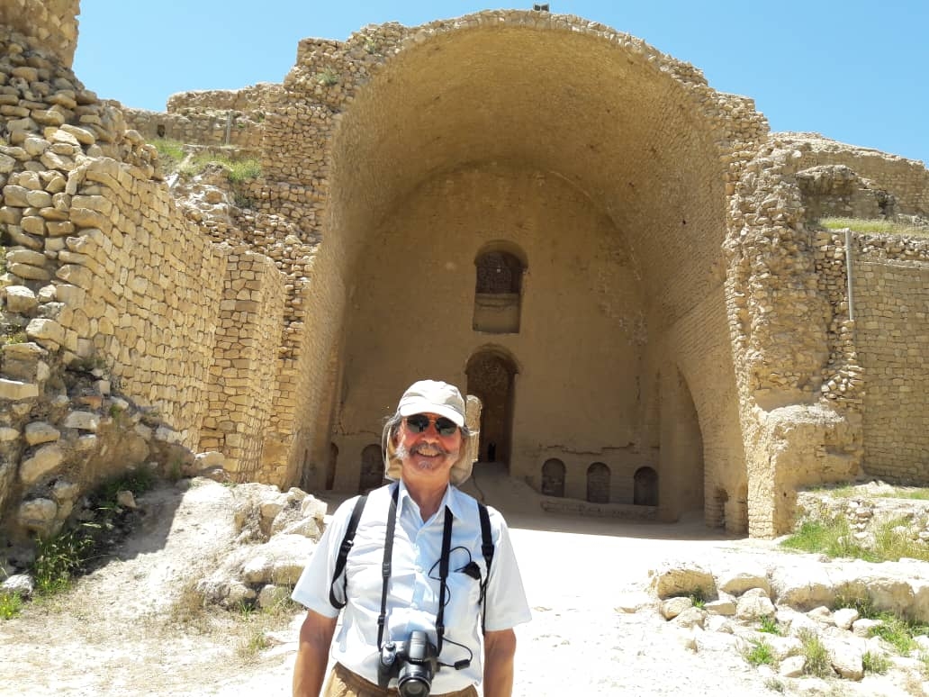 اجاره کلبه چوبی در کاخ اردشیر بابکان فیروزآباد