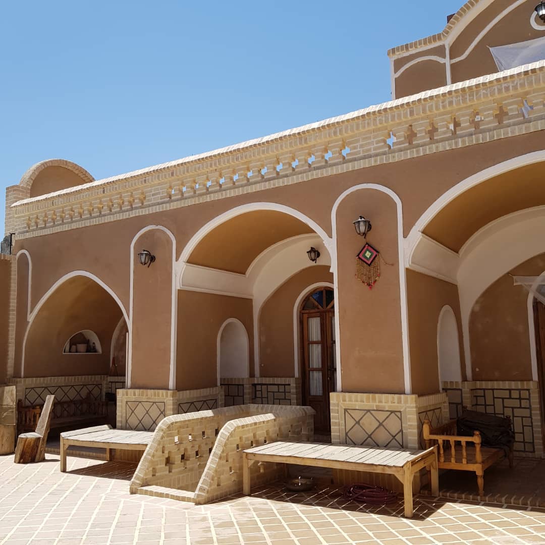 اجاره اتاق سنتی در دِه آباد بادرود - بیخه