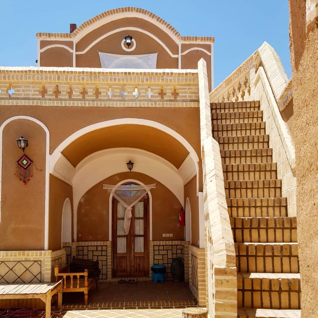 اجاره اتاق سنتی در دِه آباد بادرود - بیخه